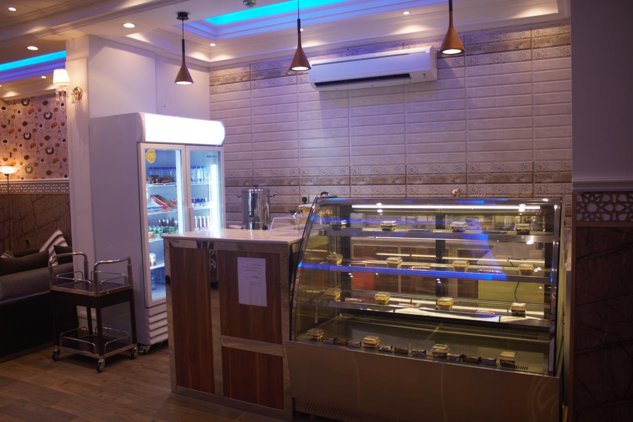 Almanzel Althahabi Aparthotel Dammam Buitenkant foto